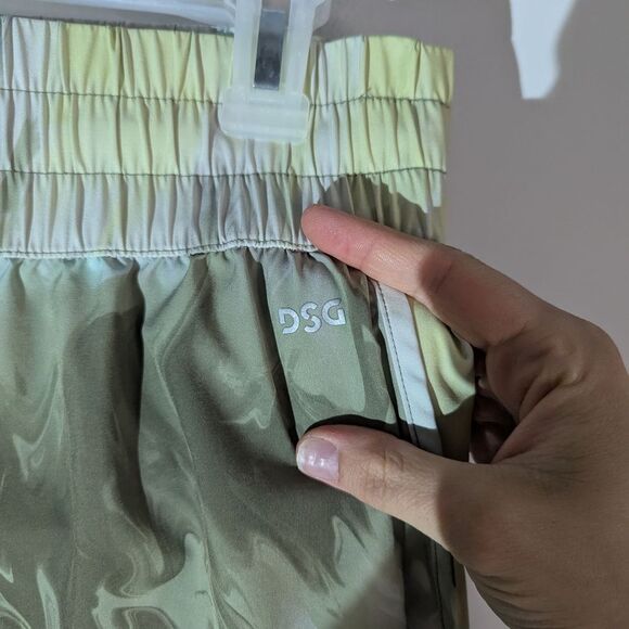 DSG Performance Stride High Rise 3" Athletic Shorts Women's Size Small - Picture 6 of 9